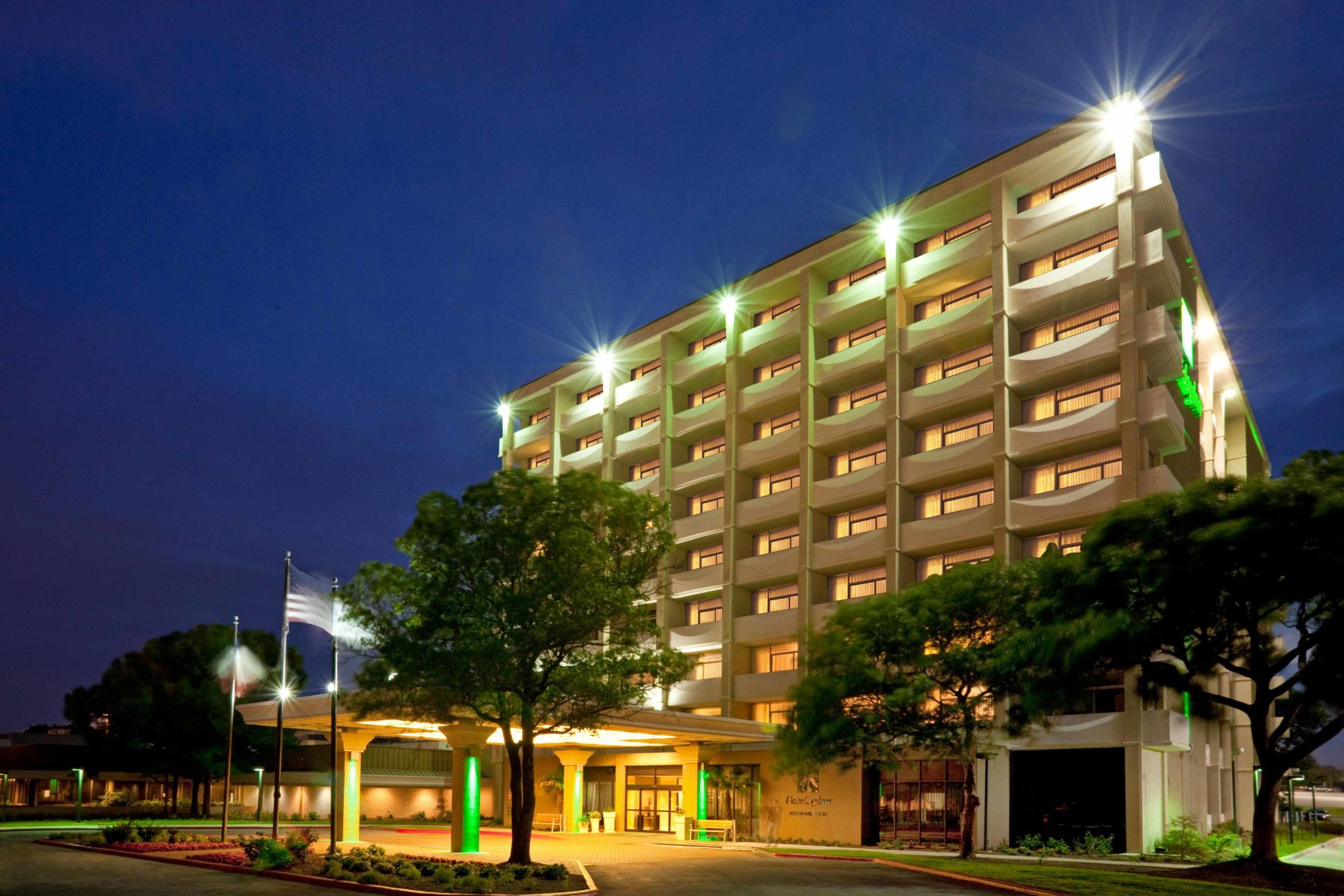 holiday-inn-austin-3938816484-3x2